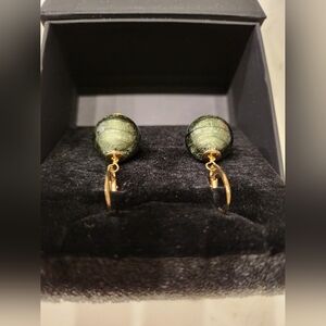 Chic Gold Drop Earrings